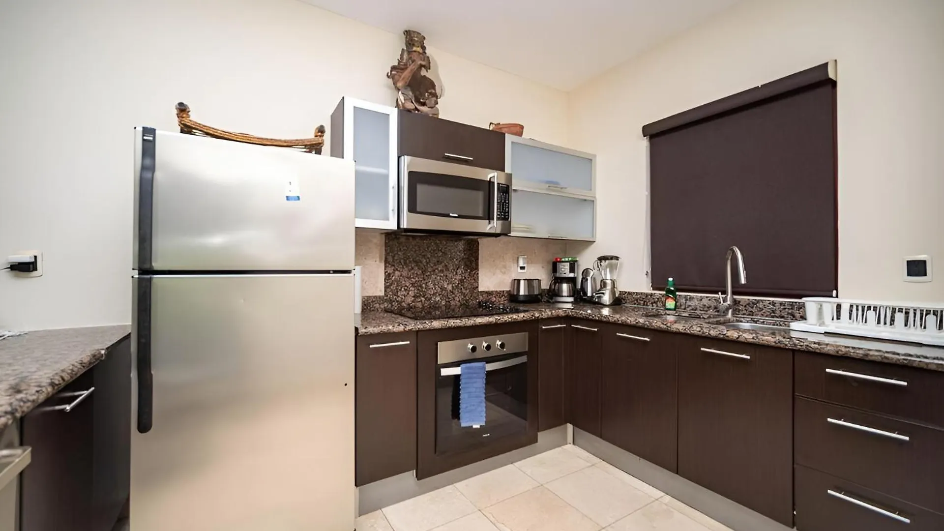 205 C: Centrally Located Apto. With Ocean View Playa del Carmen