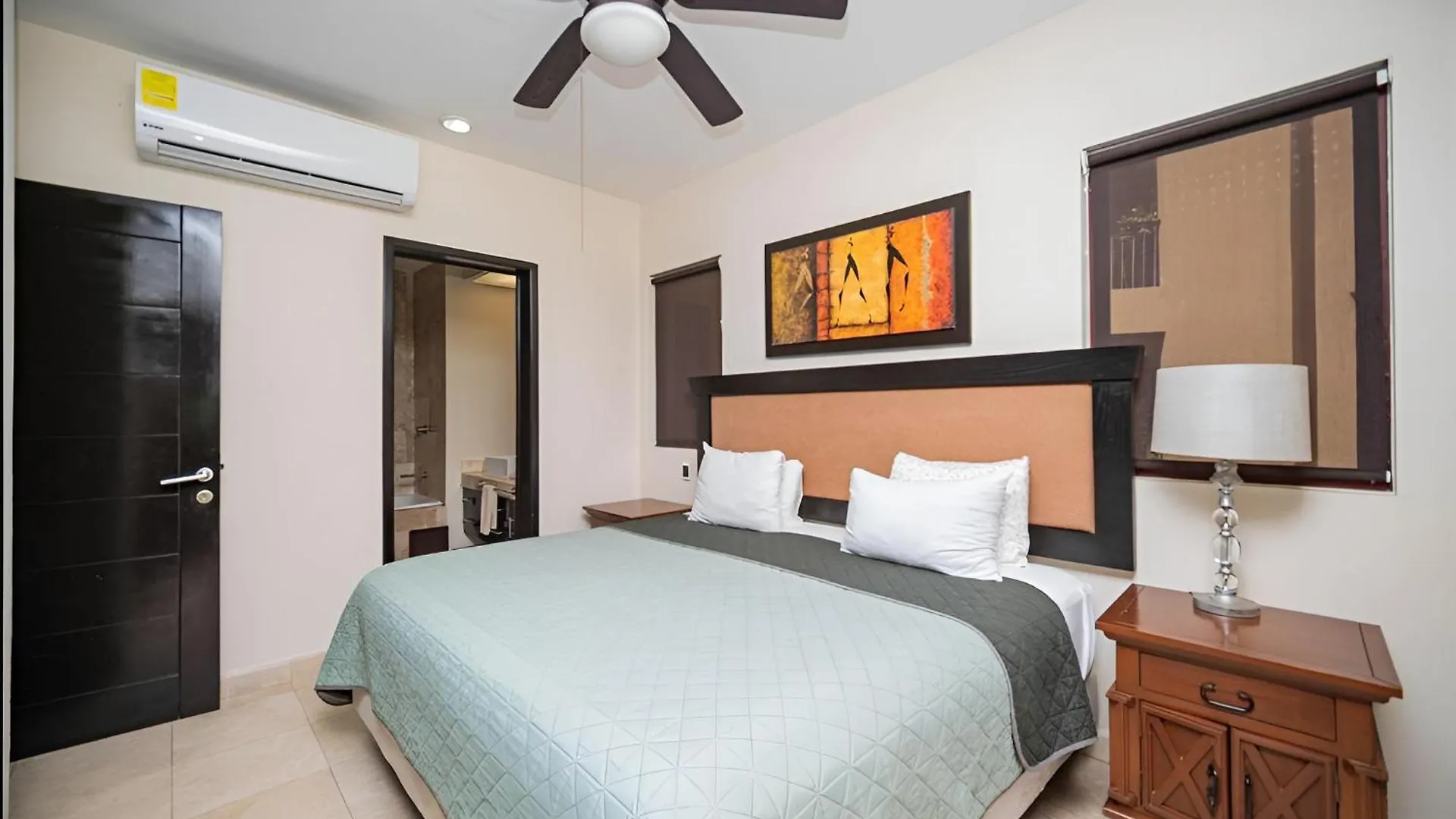 205 C: Centrally Located Apto. With Ocean View Playa del Carmen Mexico