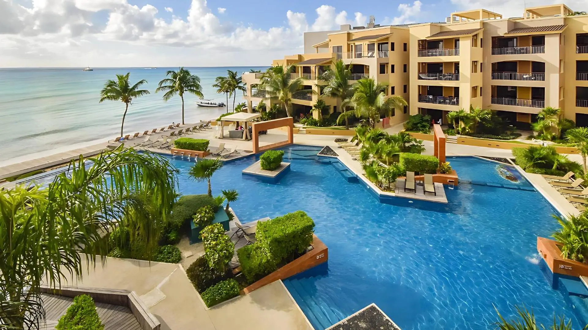 Apartamento 205 C: Centrally Located Apto. With Ocean View Playa del Carmen